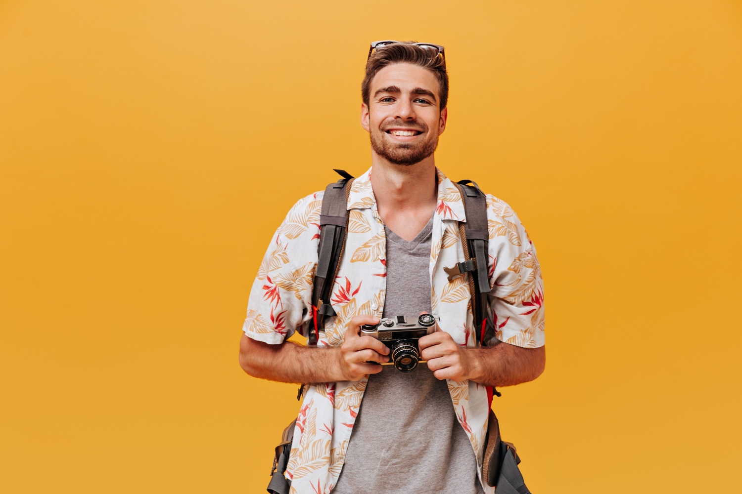 smiling tourist with ginger beard in short sleeve q287ksw.jpg